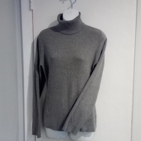 Style & Co Heather Grey Turtle Neck Sweater NWT - Picture 11 of 15